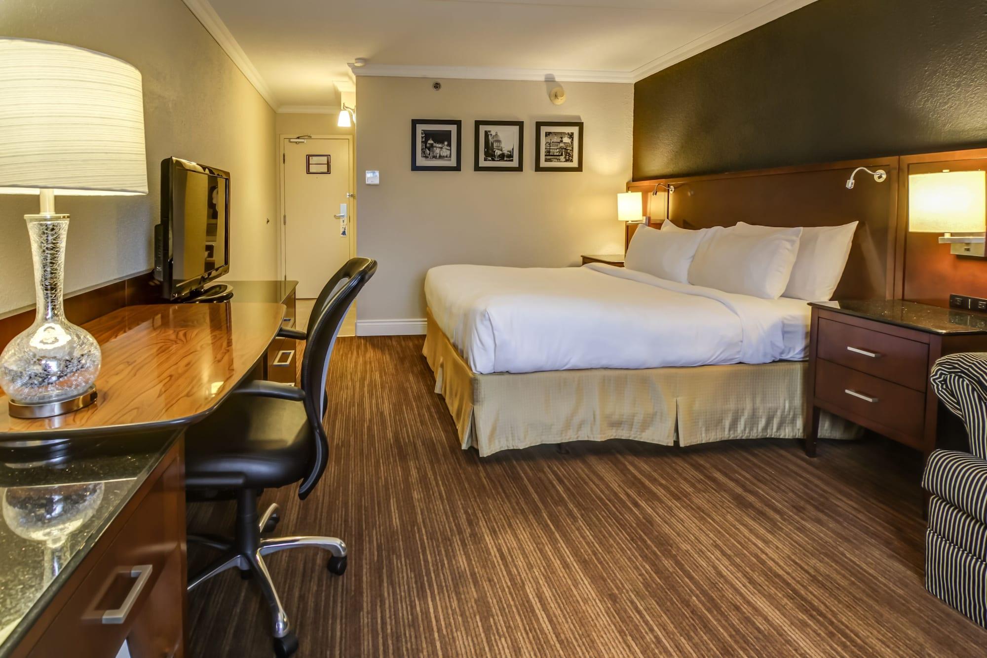 La Sagueneenne - Hotel Et Centre De Congres Saguenay Ngoại thất bức ảnh