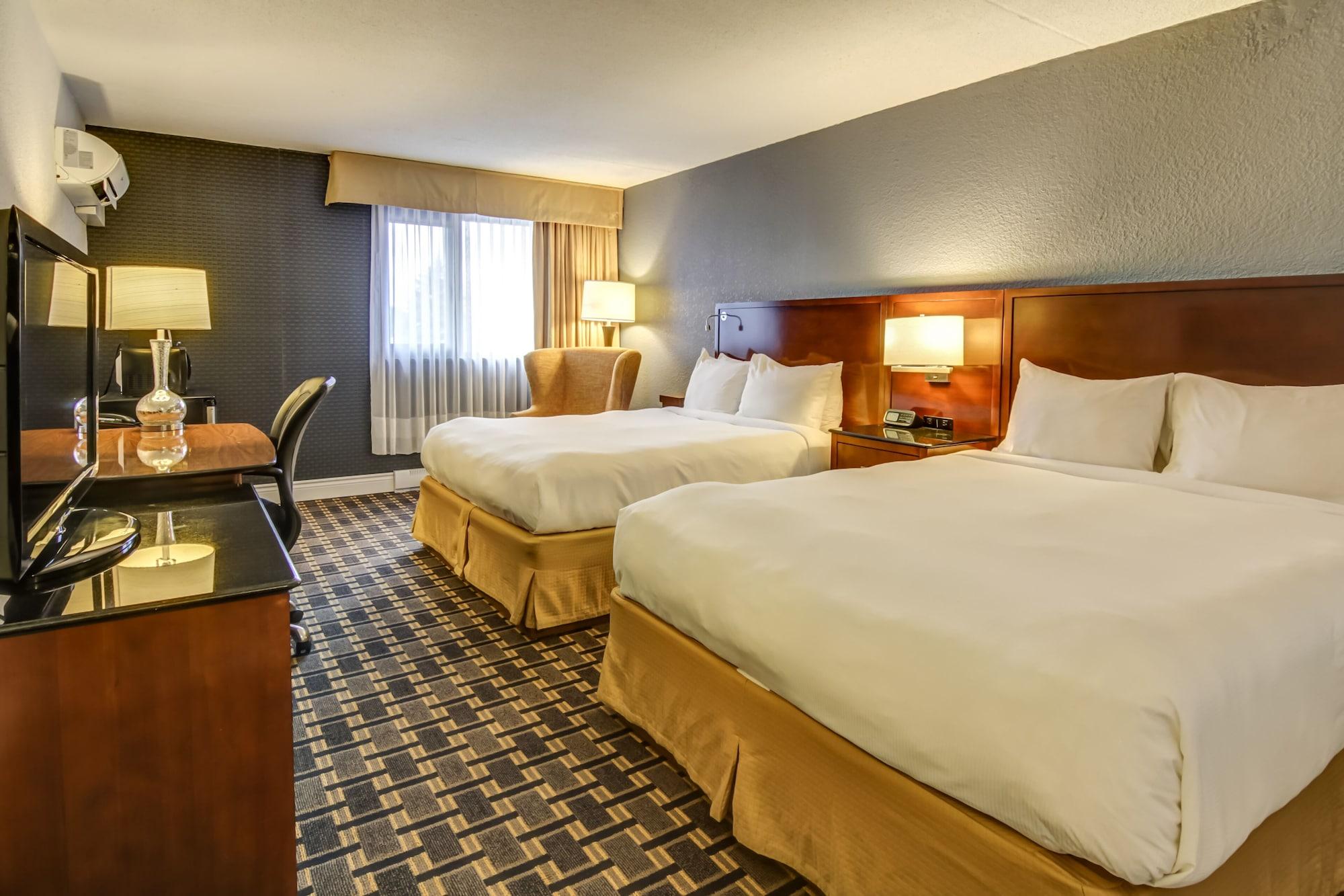La Sagueneenne - Hotel Et Centre De Congres Saguenay Ngoại thất bức ảnh