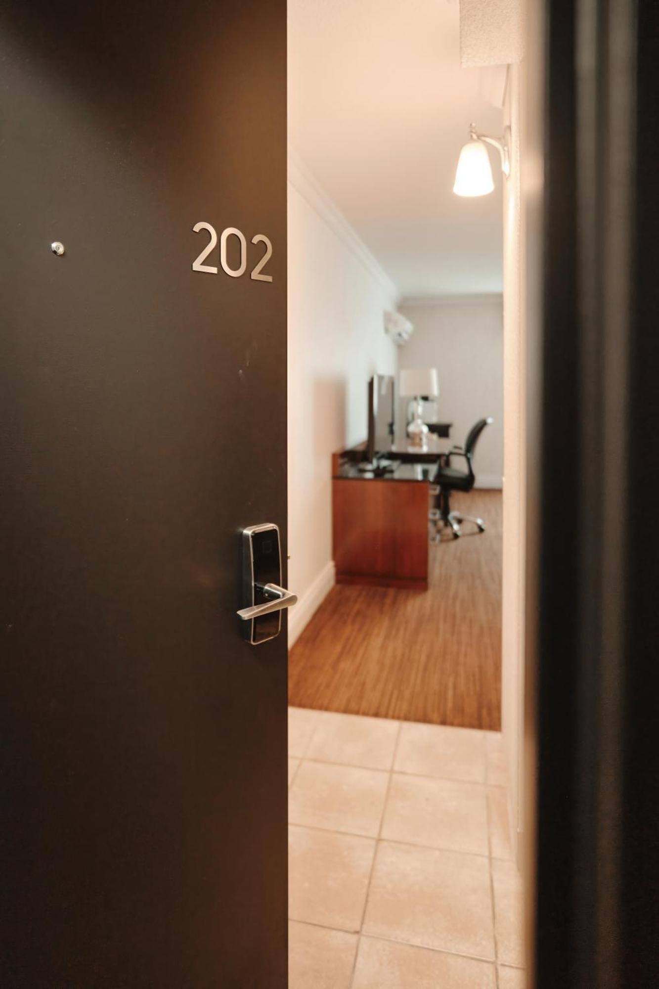 La Sagueneenne - Hotel Et Centre De Congres Saguenay Ngoại thất bức ảnh