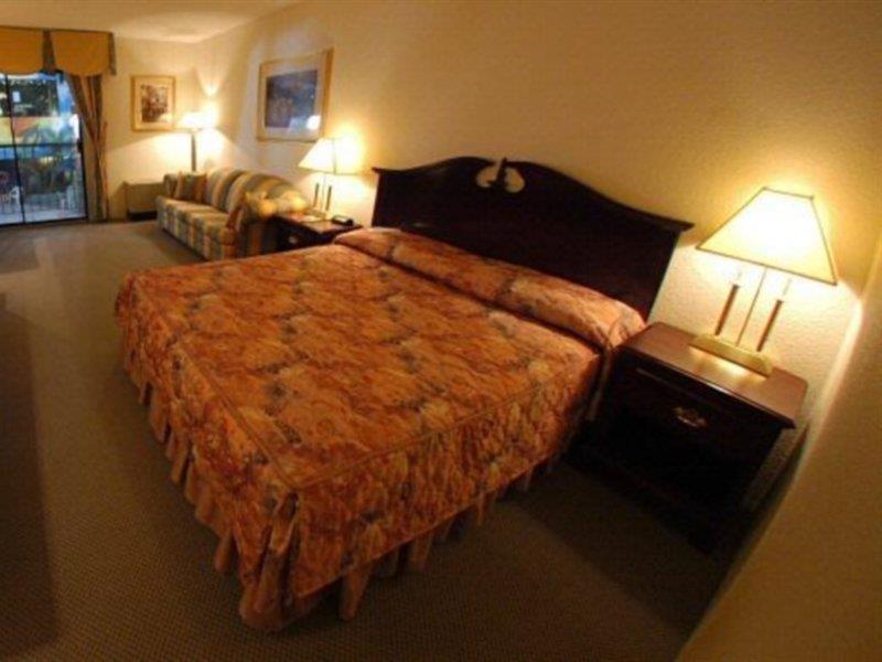 La Sagueneenne - Hotel Et Centre De Congres Saguenay Phòng bức ảnh